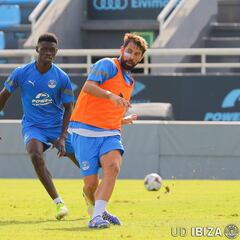 Coke: “Me hace ilusión seguir jugando al fútbol y compitiendo”