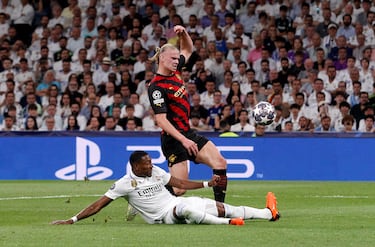 Alaba recupera su silla