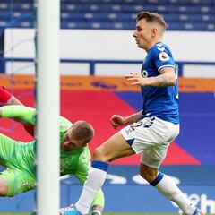 Oficial: Van Dijk, fuera de la lista de la Premier del Liverpool