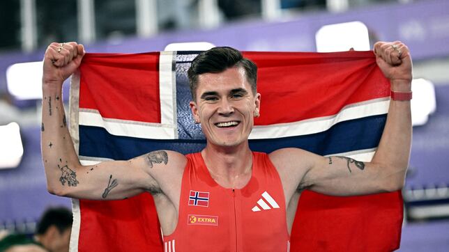 El cíborg insaciable firma otro doblete: 27 medallas con 24 años