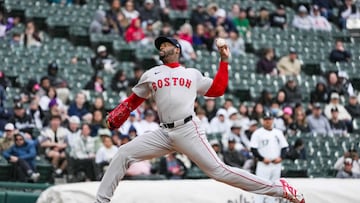 CHICAGO, ILLINOIS - APRIL 13: Aroldis Chapman #44 of the Boston Red Sox pitches the ball in the ninth inning of the game against the Chicago White Sox at Rate Field on April 13, 2025 in Chicago, Illinois. Abigail Dean/Getty Images/AFP (Photo by Abigail Dean / GETTY IMAGES NORTH AMERICA / Getty Images via AFP)