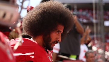 Colin Kaepernick ha tenido un a&ntilde;o complicado en la NFL, pero la offseason no est&aacute; resultando m&aacute;s f&aacute;cil a la hora de encontrar trabajo.