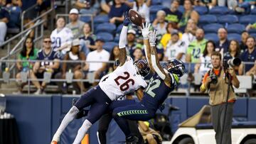 SEATTLE, WASHINGTON - AUGUST 18: BoPete Keyes #26 of the Chicago Bears disrupts the play for an incomplete pass to J.J. Arcega-Whiteside #82 of the Seattle Seahawks in the fourth quarter during the preseason game at Lumen Field on August 18, 2022 in Seattle, Washington. Steph Chambers/Getty Images/AFP
== FOR NEWSPAPERS, INTERNET, TELCOS & TELEVISION USE ONLY ==