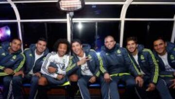 En Melbourne. Los jugadores del Real Madrid se divirtieron en una ruta en barco.