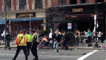 Dos explosiones en la marat&oacute;n de Boston con varios heridos
 