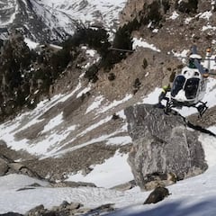 La Guardia Civil rescata a un montañero herido que se saltó el confinamiento