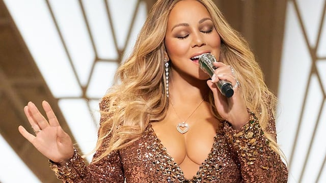 There are just a few more days to enjoy Christmas tunes. If you want some inspiration in making your holiday playlist, here is a full list of the classics.