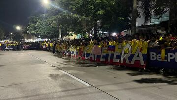 Banderazo antes del partido de la Selección Colombia ante Chile por Eliminatorias.