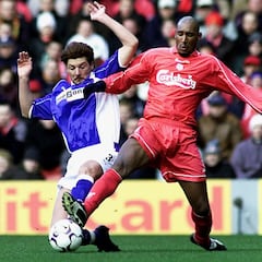 Jugadores que pasaron por el Liverpool y quizás no recordabas