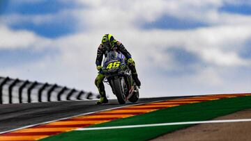 Rossi se fijar&aacute; en Maverick y Quartararo para mejorar.