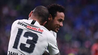 Neymar scores on starting return but Rennes stun PSG to lift cup