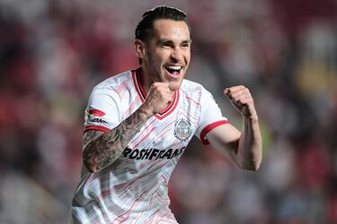 Tuvieron que pasar 41 años para que otro mexicano anotara triplete con Toluca