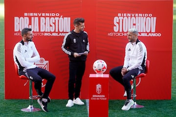 11-02 Presentacion de los nuevos jugadores del Granada CF, Borja Baston y Stoichkov