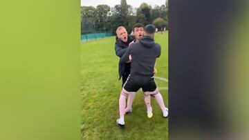 Un amateur marca el gol soñado con un detalle viral