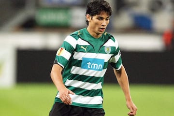 Jugó en el Sporting de Lisboa entre 2009 y 2012.