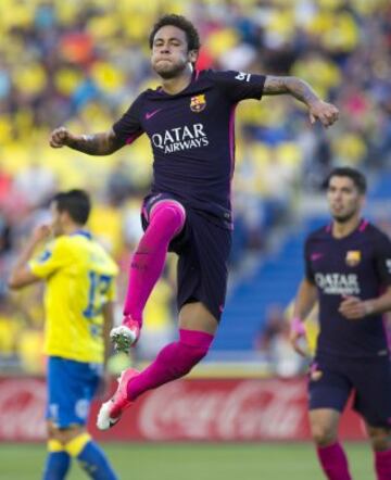 Neymar anotó el 1-3.