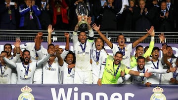 El Real Madrid celebra su &uacute;ltima Supercopa de Europa.