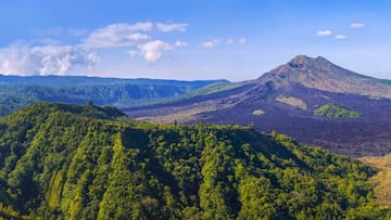 Bali se plantea prohibir la escalada y el senderismo