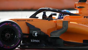 Fernando Alonso con el McLaren en los test de Barcelona.