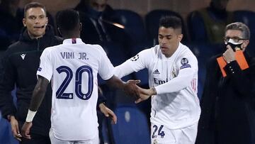 Mariano entra en el campo en sustitución de Vinicius en la segunda parte del Atalanta-Real Madrid de ida de octavos de final de la Champions.