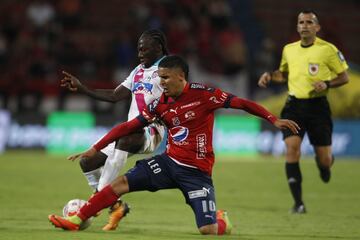 El primer partido terminó 1-1.