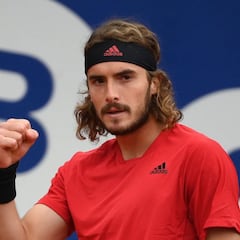 Auger-Aliassime y Tsitsipas, a cuartos por la vía rápida