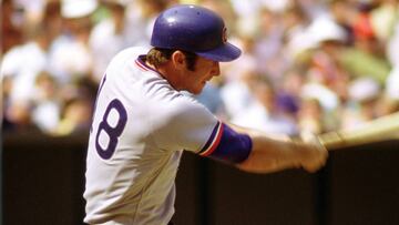 Beckert jugó por 11 temporadas en la MLB y nueve en el Wrigley Field, donde se le reconoce como un ícono de esa novena a finales de los 60 y principios de los 70.