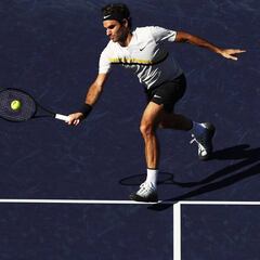 Federer no permite sorpresas a Delbonis tras la reanudación