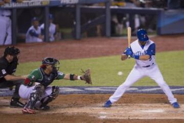 Action photo during the match Mexico vs Italia corresponding of the World Baseball Classic 2017,  in Jalisco. 

Foto durante el partido Mexico vs Italia correspondiente al Clasico Mundial de Beisbol 2017, en Jalisco, en la foto: Andre Butera Italia

09/03/2017/MEXSPORT/Cristian de Marchena