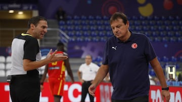 TBILISI, GEORGIA - September 7: Head coach Ergin Ataman of Turkiye reacts during FIBA EuroBasket Group A match between Turkiye and Spain, in Tbilisi, Georgia on September 7, 2022. (Photo by David Mdzinarishvili/Anadolu Agency via Getty Images)