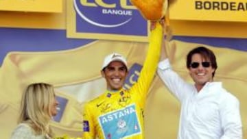 <b>CEREMONIA HOLLYWOODIENSE. </b>Cameron D¨ªaz y Tom Cruise acompa?aron ayer a Alberto Contador en el podio de Burdeos.