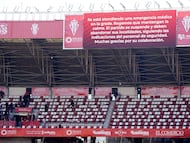 GIJÓN, 01/03/2026.- Cartel informativo de la suspensiójn del encuentro entre Sporting y Leganés de este domingo, al tener que atender una emergencia médica en las gradas de El Molinón.El partido se detuvo a los tres minutos de haber comenzado por una emergencia médica en el graderío sur del estadio, en uno de los vomitorios de acceso. Un aficionado local se habría desvanecido, requiriendo de asistencia médica de urgencia, sin que fuentes oficiales hayan confirmado por el momento más causas de dicha intervención. EFE/ Paco Paredes