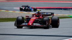 GRAFCAT5856. MONTMELÓ (BARCELONA) (ESPAÑA), 21/06/2024.-El piloto español Carlos Sainz del equipo Ferrari , durante la primera sesión de entrenamientos libres en el Circuito de Barcelona- Cataluña en Montmeló donde este fin de semana se disputa el Gran Premio de España de Fórmula 1. EFE/ Siu Wu
