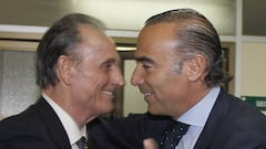 Manuel Ruiz de Lopera y Luis Oliver, en una imagen del pasado.