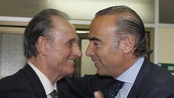 Manuel Ruiz de Lopera y Luis Oliver, en una imagen del pasado.