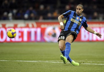 Máximo goleador de la temporada 04/05 con 16 goles en 30 partidos