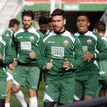 NECESITADOS DE PUNTOS. El Elche no ha logrado la victoria en ninguna de las últimas cinco jornadas y es colista de la Liga.