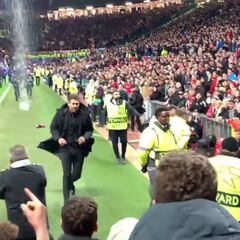 Aparece el plano desde el lado contrario y es todavía más increíble: alucinante lo del Cholo