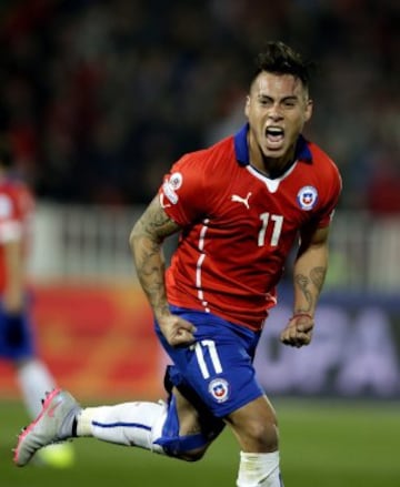 Eduardo Vargas militó la última temporada en el descendido QPR y ahora debe retornar al Napoli de Italia. De Fiorentina ya preparan una oferta