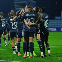 ¡Linda e Iris brindan por los cuartos!