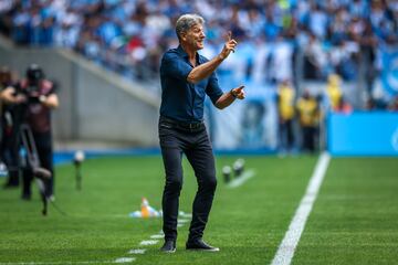 Renato Gaúcho dio por terminado su cuarto ciclo como entrenador de Gremio. Junto al equipo de Porto Alegre, el DT ganó la Copa Libertadores 2017, Recopa Sudamericana 2018, Copa de Brasil 2016, cinco campeonatos estaduales y dos recopas de Rio Grande do Sul.