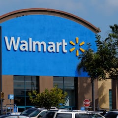 El brutal ataque de una ladrona a una cajera de supermercado cuando intentaba robar en Walmart