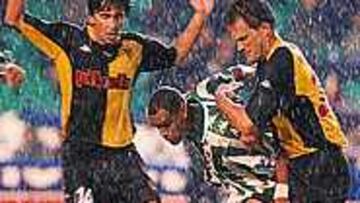 CRITICADO. Denilson fue uno de los futbolistas más recriminados.