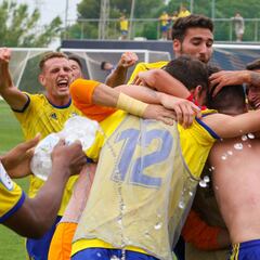 El Cádiz B asciende por primera vez en su historia a Segunda B