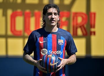 Presentación de Héctor Bellerín como nuevo jugador del Fútbol Club Barcelona.