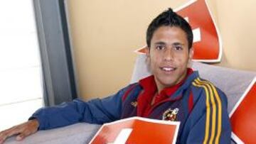 <b>OPORTUNIDAD. </b>El valencianista Sergi García Mut suplirá ante Suiza al sancionado Rochina.