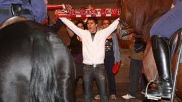 Varios hinchas del Atlético intentaron asaltar el palco del Calderón