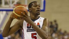 22/07/12  PREPARACION JUEGOS OLIMPICOS LONDRES 2012 PARTIDO AMISTOSO 
 PABELLON PALAU SANT JORDI BARCELONA
 ESTADOS UNIDOS USA EEUU - ARGENTINA 
 KEVIN DURANT