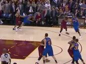 La jugada de la polémica: ¿Hubo falta a Kevin Durant?