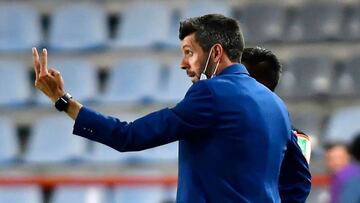 El técnico tuzo resaltó las carencias de su equipo que deberas mejorar si quiere ser protagonista en el certamen.